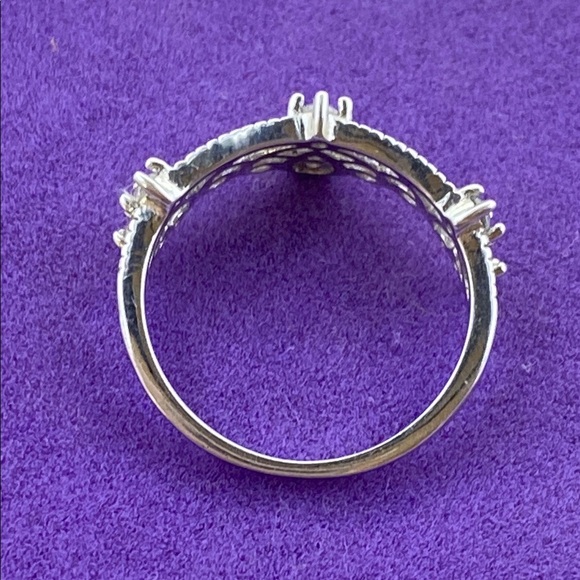 💛 Classic 925 Silver CZ Tiara Ring - Picture 6 of 6